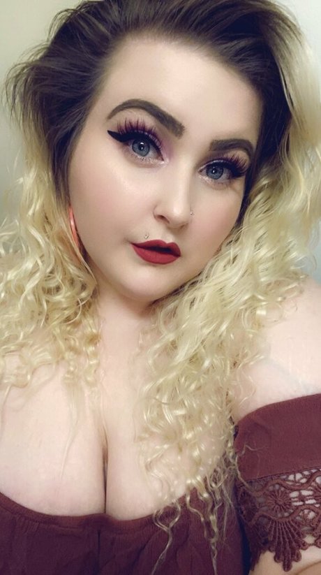 ivyisfree hot star img