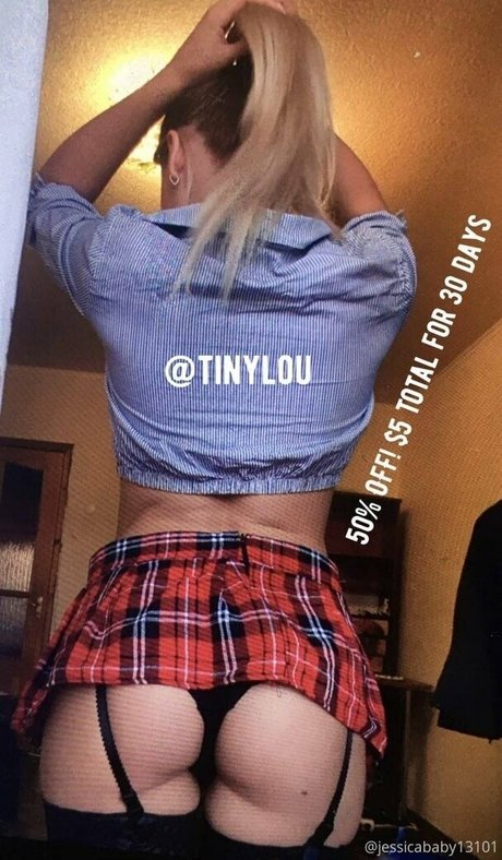 curvy lesbian onlyfans exclusive photo