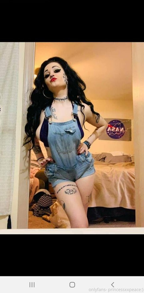 princessxxpeacefree star free photo