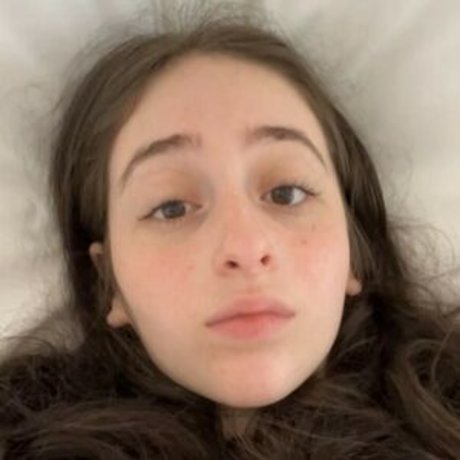 Mor Nissan actress picture