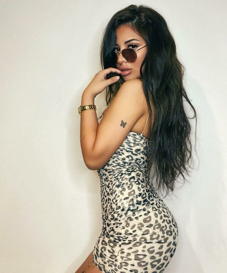 Helia Soltani pornstar perfect pic