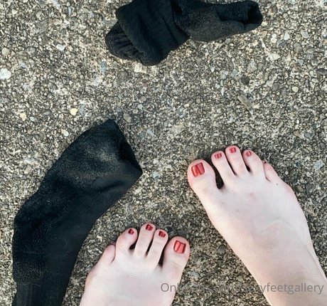 sexyfeetgallery nude actress pictures