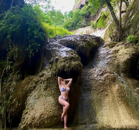 Leanne Campbell pornstar photos