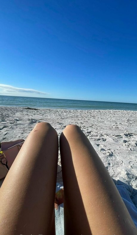 yourgirlzoey exclusive pornstar images