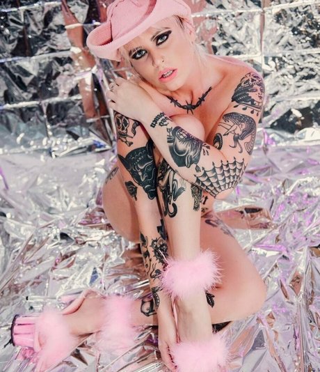 Tommi Terror high quality star pics