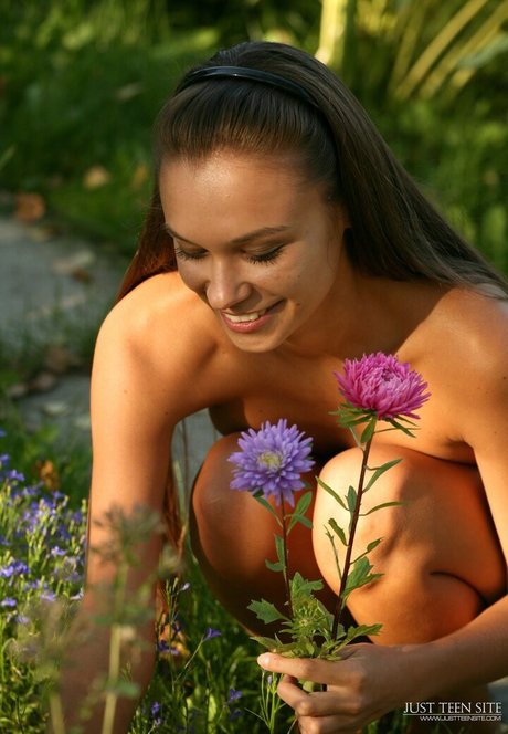 Freya A star nude img