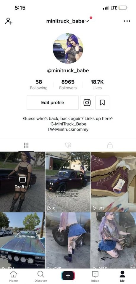 MiniTruckMommy pornstar erotic pic