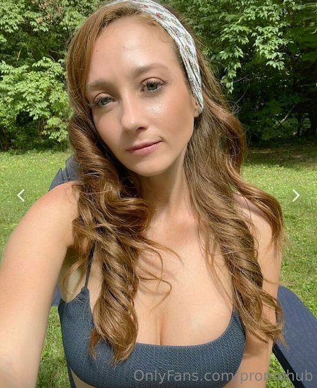 promohub nude pornstar image