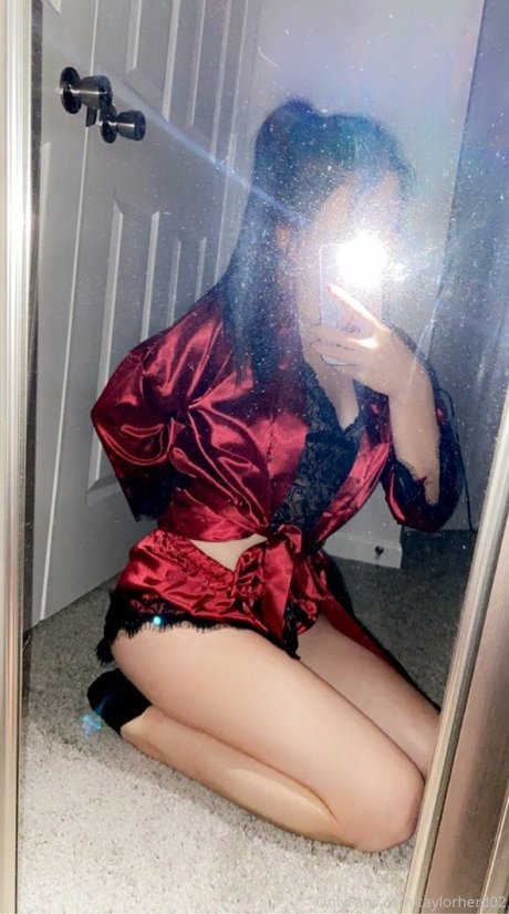 taylorherd02 erotic pornstar img