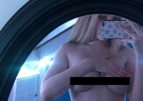 elkesophiaa star pornographic pictures