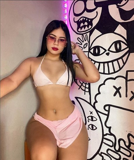 Djhully Amaral adult star images