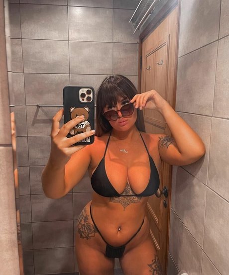 Beth Halsey xxx actress picture