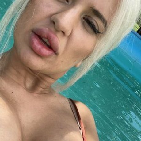 bimbo bunny 2000 star beautiful pics