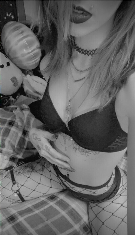 Jasmhyn makeup beautiful actress gallery