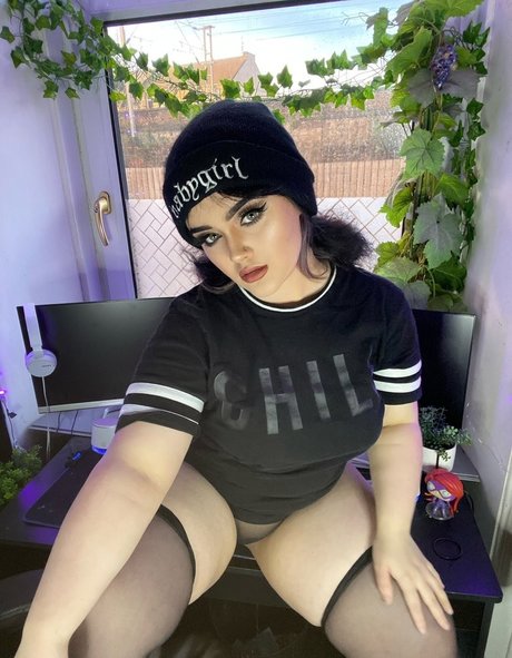 mechedaily star nudes img