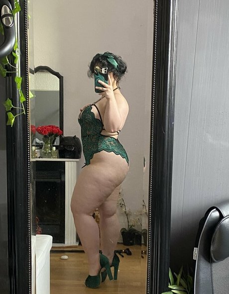 mechedaily model nudes pic