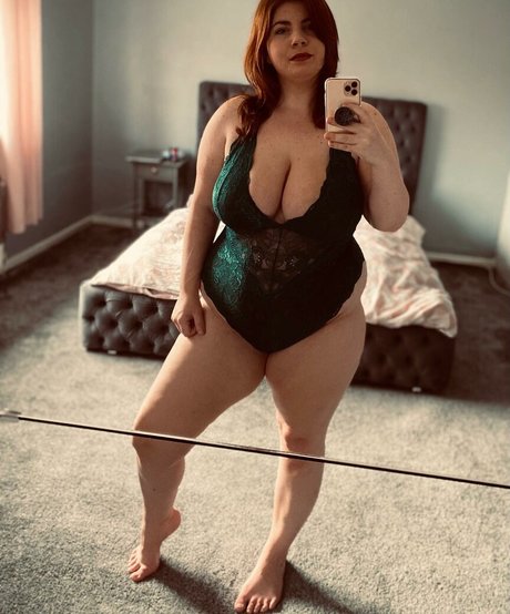 Billie Porter star adult pics