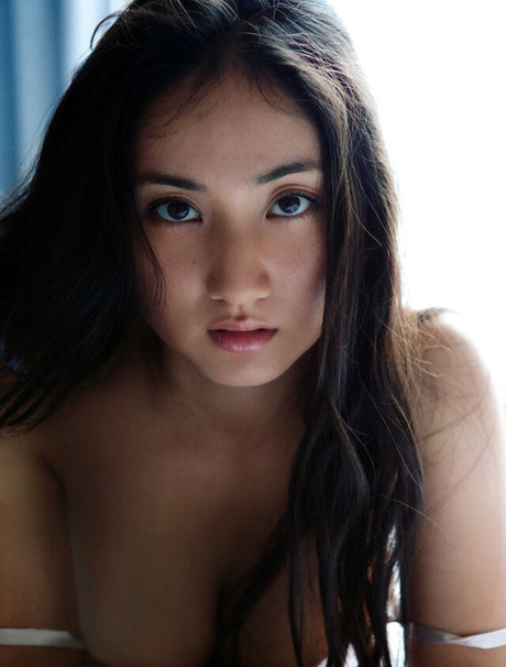 Saaya Irie star sex photo