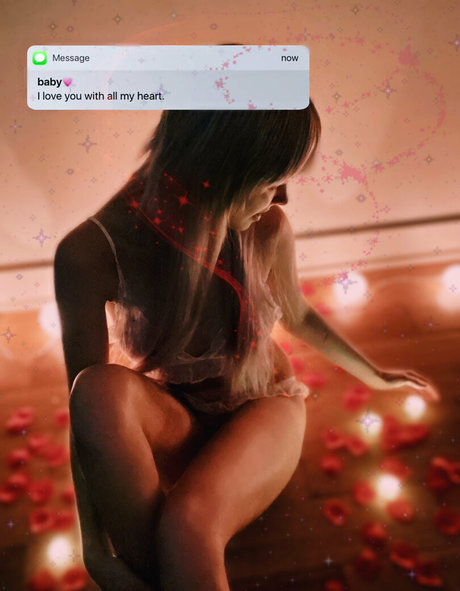 aquaticblonde xxx pornstar picture