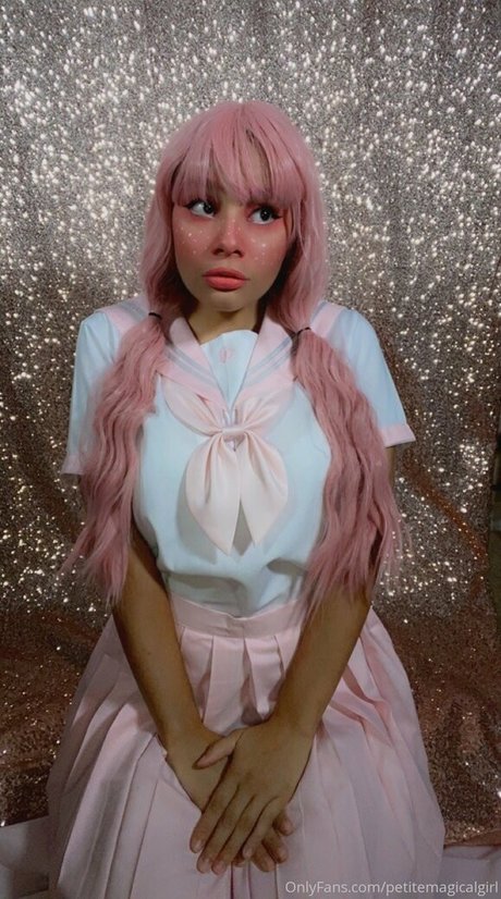 hooters onlyfans art nude img