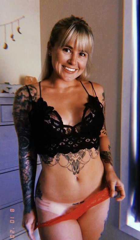 saberonstage naked pornstar pictures