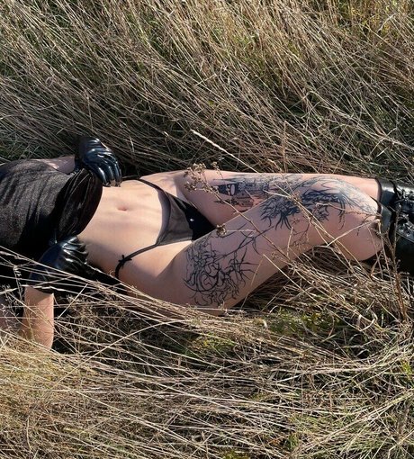 Blairdahlia sexy model image