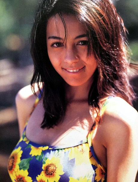 Anza star hot picture