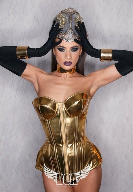 AndreeaNicoletaDinu pretty actress images