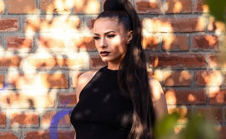 AndreeaNicoletaDinu pornstar free image