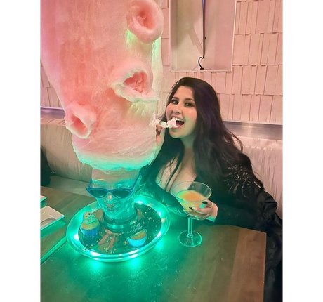 Vanessa Romero high quality model img