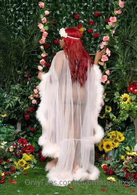 clubmaseratixxx hot star pics