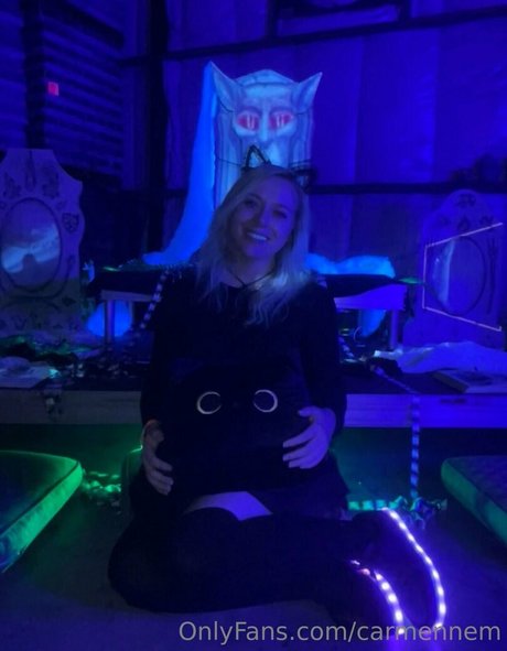 carmennem nudes model archive