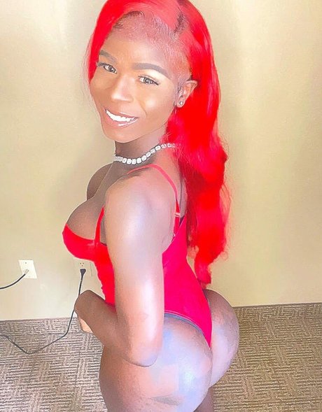 Carmen Brown exclusive star gallery