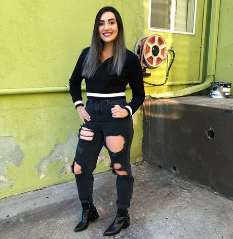 Safiya Nygaard erotic actress images