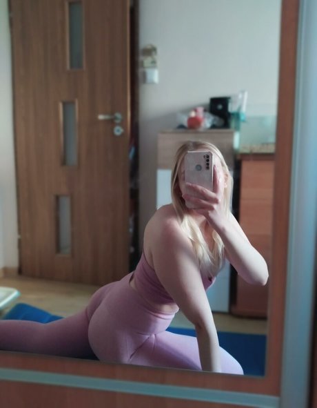 aestheticusernameuwu model erotic archive