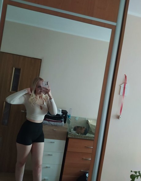 aestheticusernameuwu nude actress img