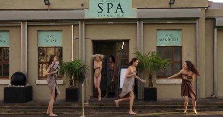 Rebel Wilson star sexy image