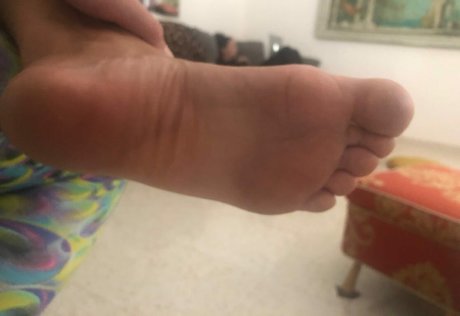 Yanusya model naked picture