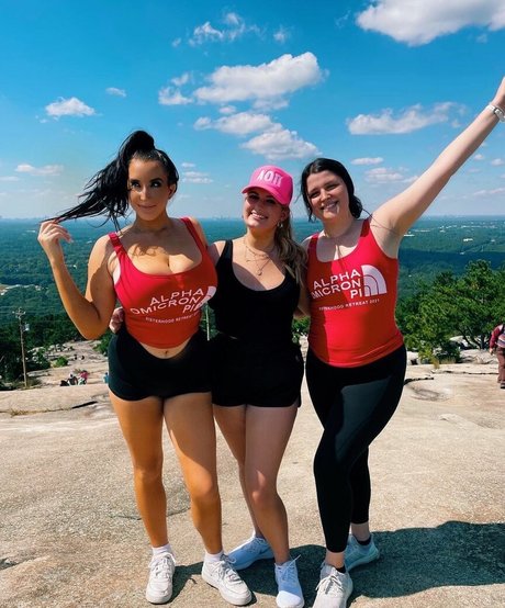 Olivia O model exclusive pic