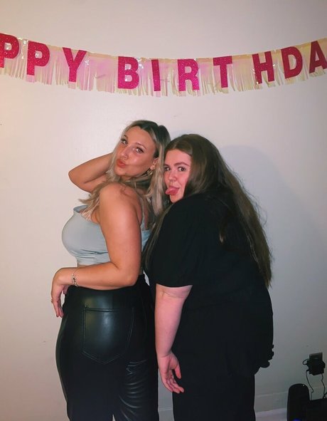 Livipip model sexy archive