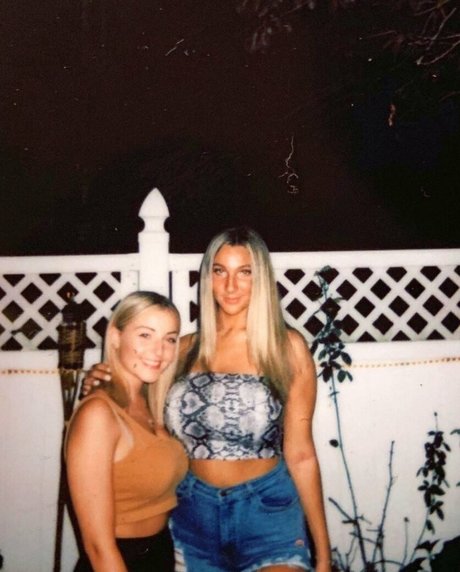 Livipip beautiful actress pics