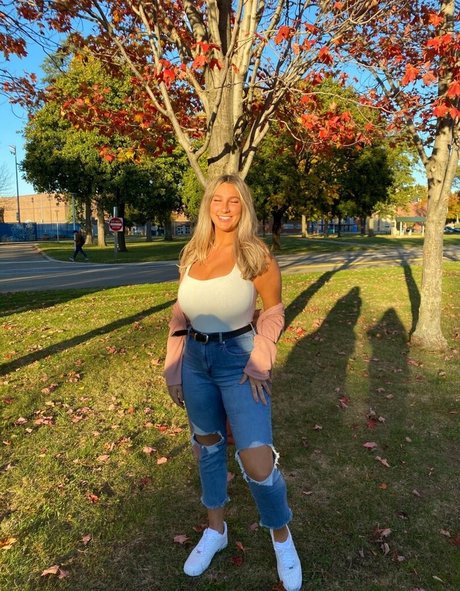 Livipip hot actress pics