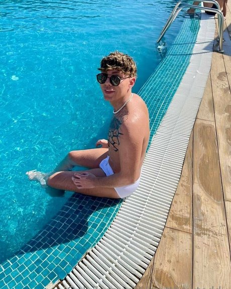 matthewteddy nude model img