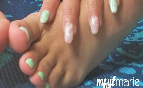 teen lesbian onlyfans porn picture