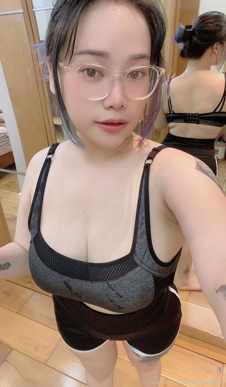 nanaberry xxx pornstar image