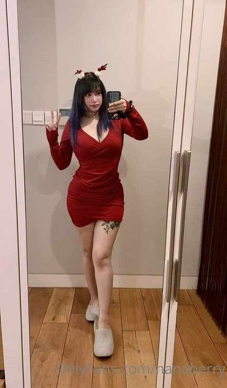 nanaberry adult model photo