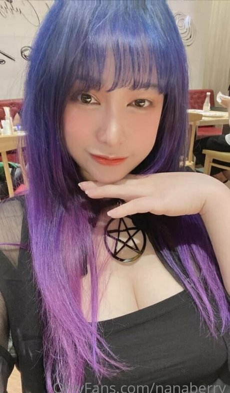 nanaberry sexy model img