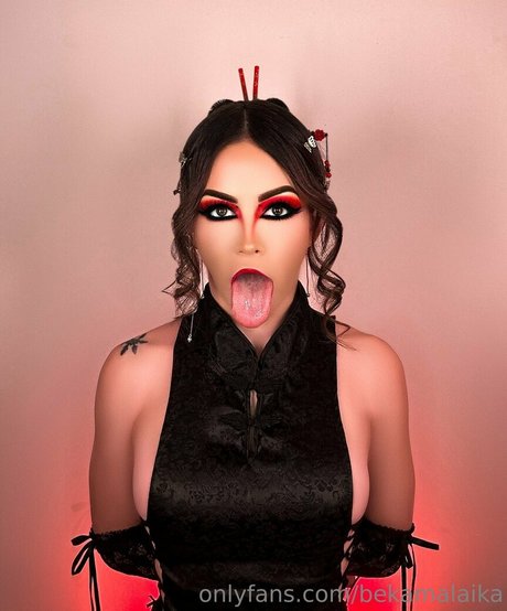 bekansfw naked pornstar image