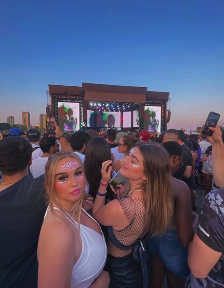 Hailey F nice model image