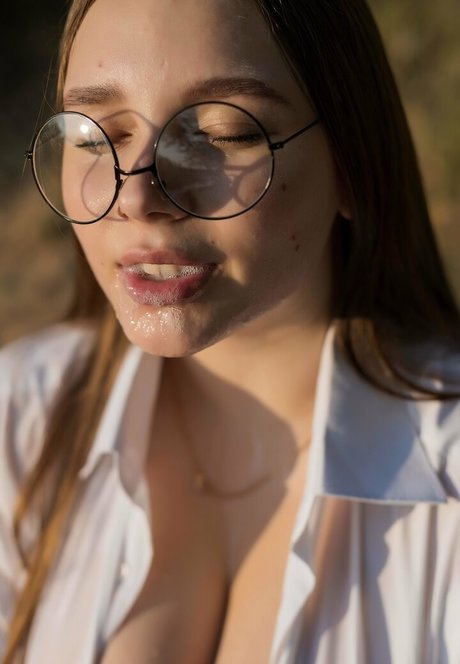 lucylaistner sex star pictures